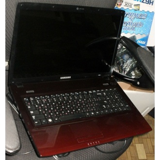 Ноутбук Samsung R780i (Intel Core i3 370M (2x2.4Ghz HT) /4096Mb DDR3 /320Gb /ATI Radeon HD5470 /17.3" TFT 1600x900) - Керчь